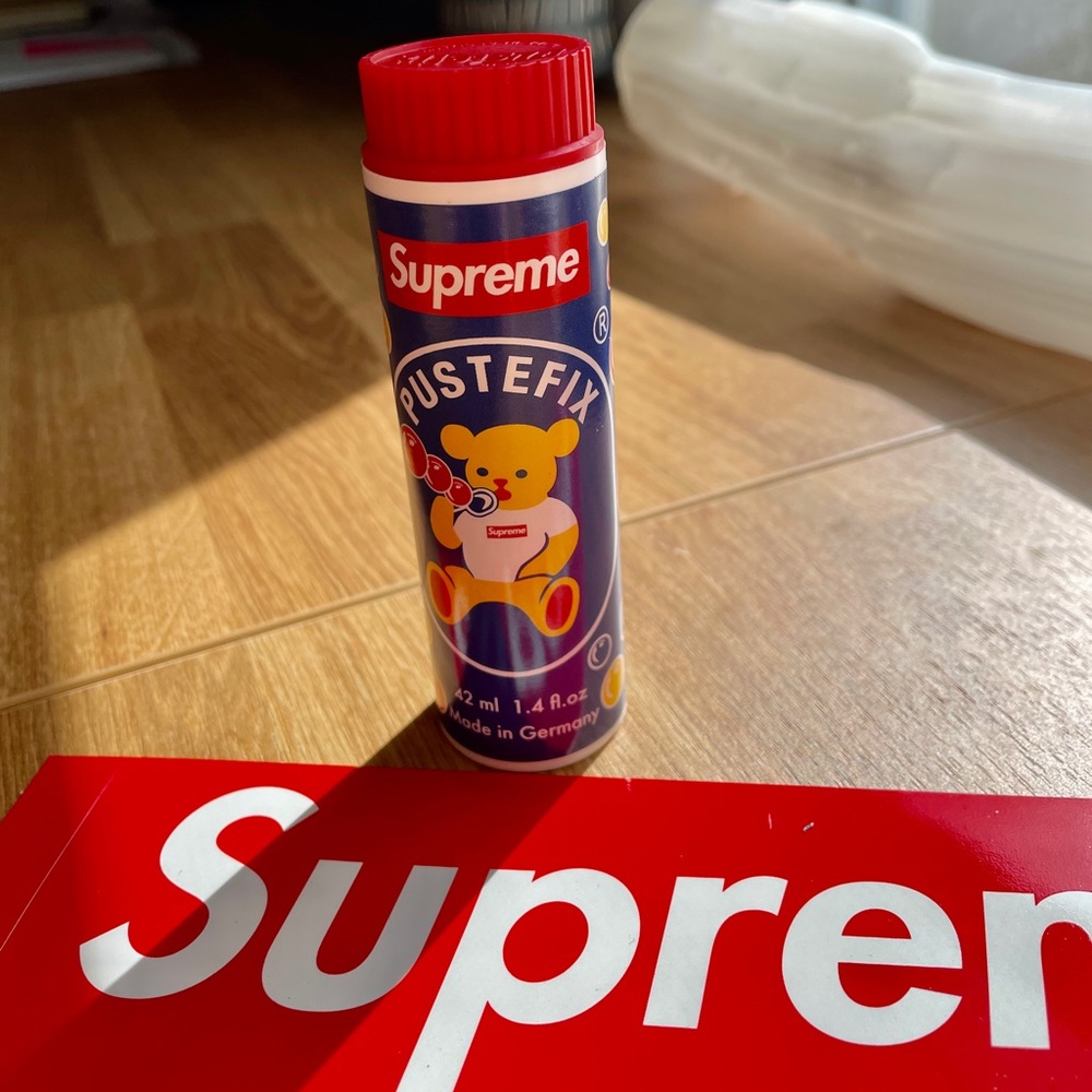 Supreme Bubbles